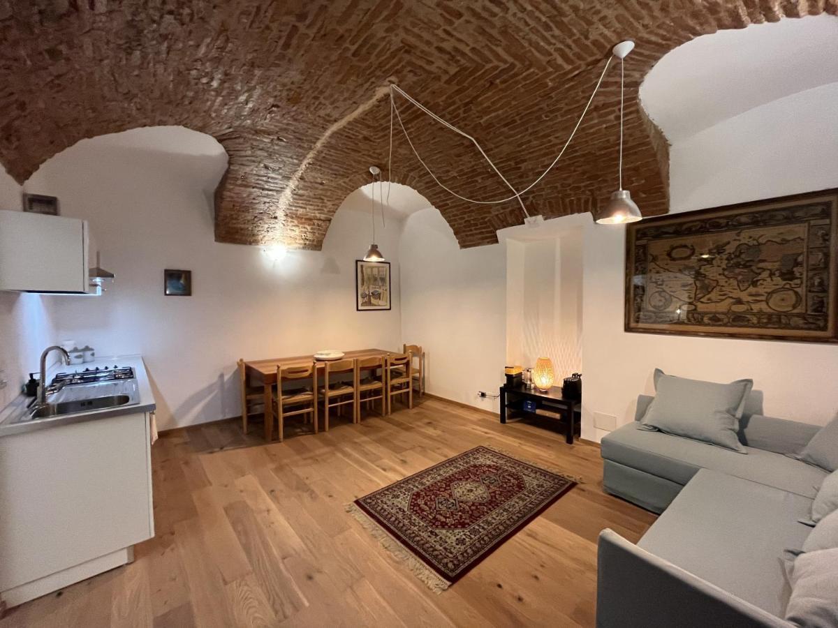 Suite The Brick - Host By Traveller'S Nest ตูริน ภายนอก รูปภาพ